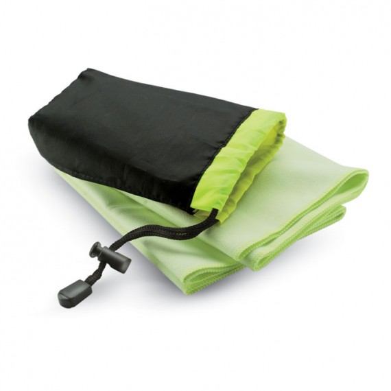 Sport towel in nylon pouch